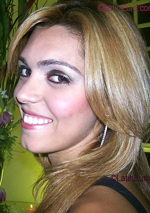 Date this young Brazil girl Samyra from RIO DE JANEIRO B2971