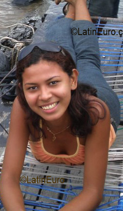 Date this happy Brazil girl Priscila from OURO VERDE B2999