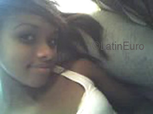 Date this delightful Brazil girl Winnie from SAO PAULO B3105