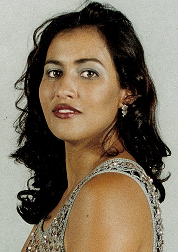 Date this lovely Brazil girl Jaqueline from PRAIA GRANDE B3212