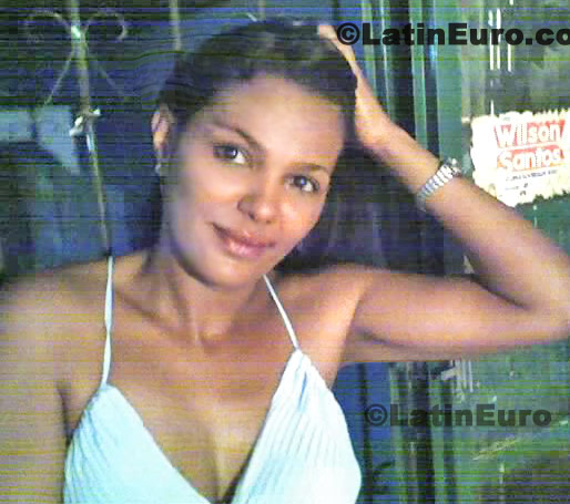 Date this cute Brazil girl Sheila from Cuiaba B321