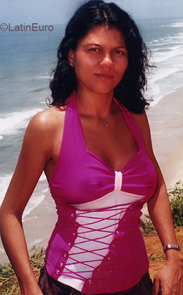 Date this hot Brazil girl Suzana from IBICARAI B3261