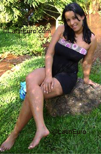 Date this hot Brazil girl Sara from GOIANIA B3272