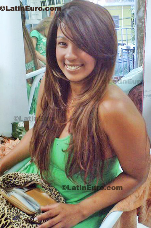 Date this georgeous Brazil girl Patricia from Belford Roxo B328