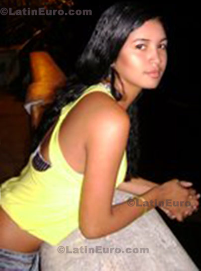 Date this tall Brazil girl Meiriane from Sao Luis B350