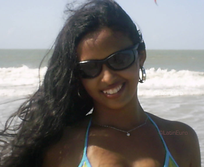 Date this funny Brazil girl Luana from FORQUILHA B3523