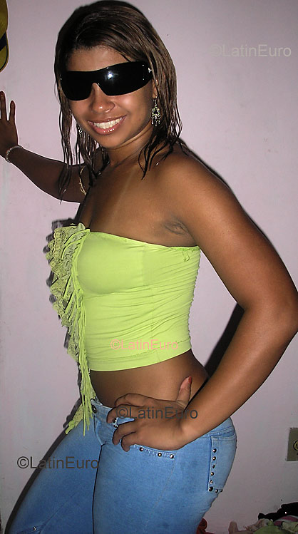 Date this passionate Brazil girl Michelle from MANAUS B3552