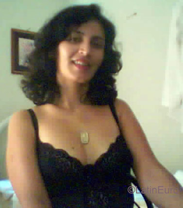 Date this foxy Brazil girl Sara from FLORIANO B3584