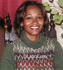 Date this lovely Brazil girl Edileuza from MATO GROSSO B3586