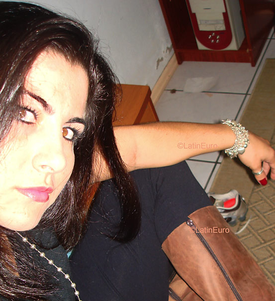Date this lovely Brazil girl Michela from CRICIUMA B3587