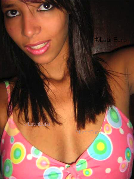 Date this happy Brazil girl Carolina from JABOATAO DOS GUARARAPES B3597