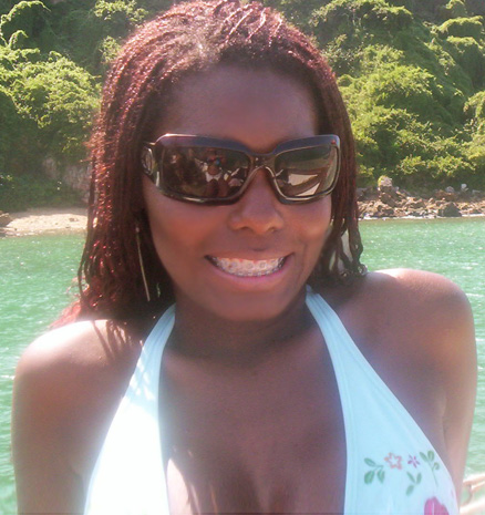 Date this cute Brazil girl Valeria from COSMOPOLIS B3682