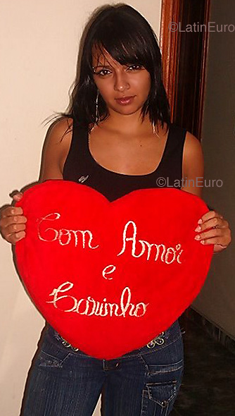 Date this gorgeous Brazil girl Ana from RIACHO FUNDO B3688