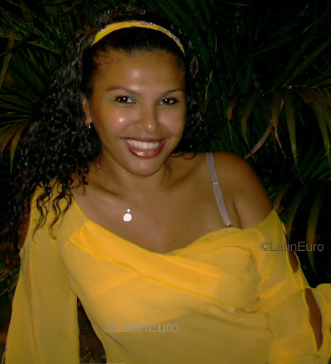 Date this sultry Brazil girl Francisca from FORTALEZA B3689