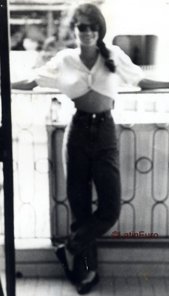 Date this lovely Brazil girl Paula from SAO PAULO B3699