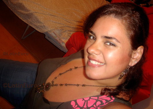 Date this young Brazil girl Aline from RIO DE JANEIRO B3794