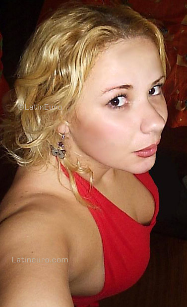 Date this gorgeous Brazil girl Cristiane from JOINVILLE B3820