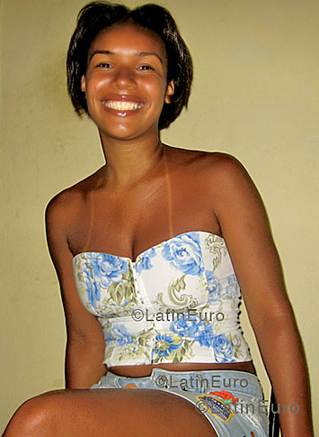 Date this foxy Brazil girl Nane from RIO DE JANEIRO B3837