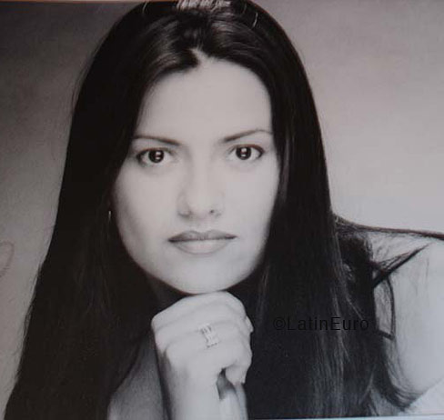 Date this lovely Brazil girl Renee from  B3935