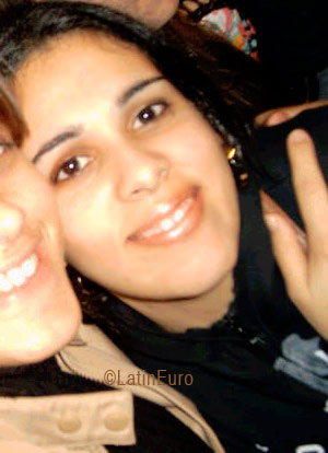 Date this passionate Brazil girl Fabiane from BLUMENAU B3961