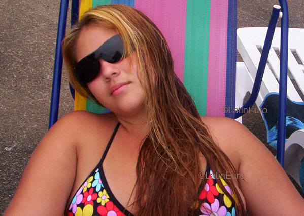Date this voluptuous Brazil girl Luciana from SAO PAULO B3999