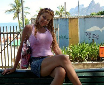 Date this charming Brazil girl Valdilene from RIO DE JANEIRO B4156