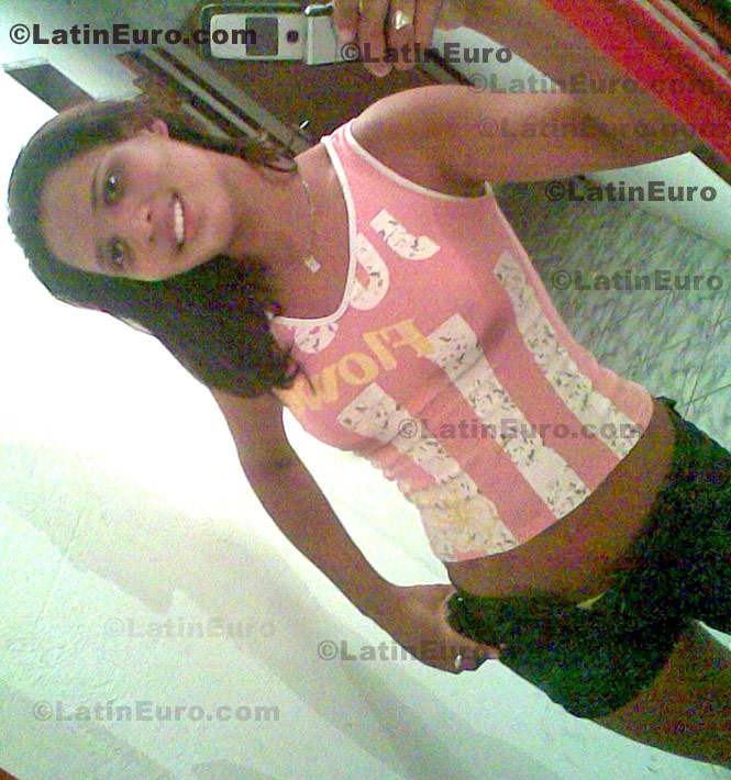 Date this pretty Brazil girl Suerli from Serra B416