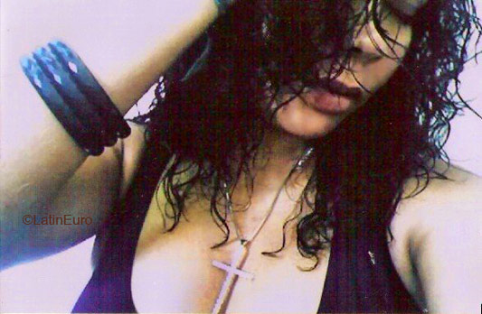 Date this nice looking Brazil girl Cristianny from NATAL B4190