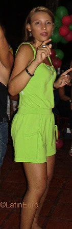 Date this attractive Brazil girl Ana from MARITUBA B4197