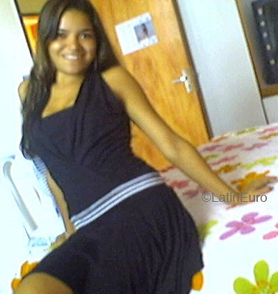 Date this beautiful Brazil girl Islandia from MARACANAU B4342