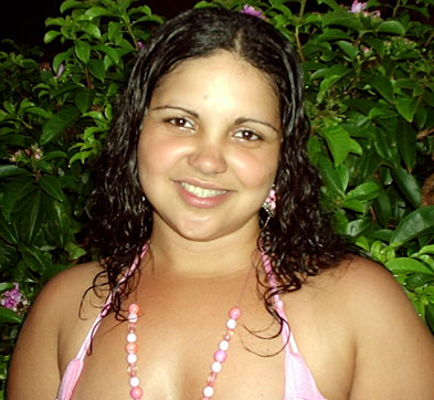 Date this happy Brazil girl Maria from JATAI B4559