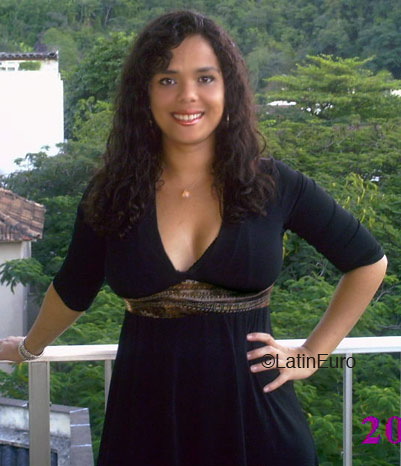 Date this pretty Brazil girl Andrea from RIO DE JANEIRO B4651