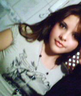 Date this sultry Brazil girl Larissa from CAMPO GRANDE B4756