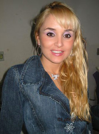 Date this happy Brazil girl Keila from JARDIM B4792