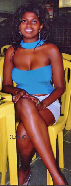 Date this nice looking Brazil girl Daniele from GOVERNADOR VALADARES B4838