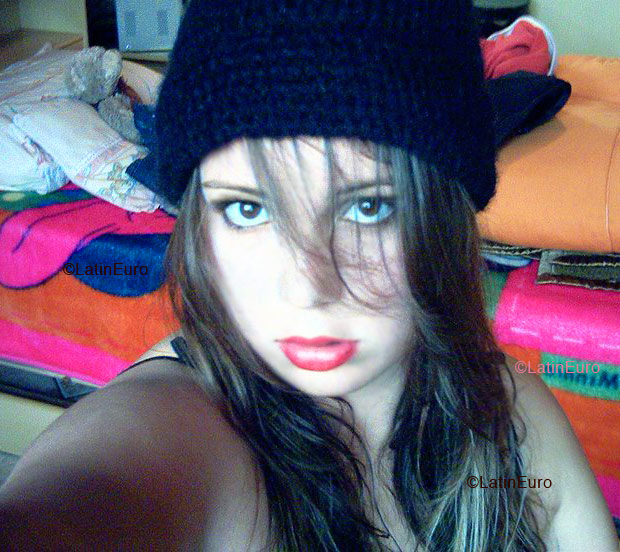Date this fun Brazil girl Marina from CHAPECO B4888