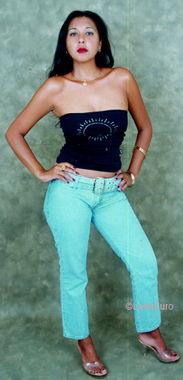 Date this charming Brazil girl Patricia from GOIANIA B4894