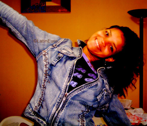 Date this georgeous Brazil girl Valdemira from SAO PAULO B4914