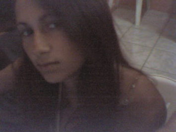 Date this cute Brazil girl Camile from JEQUIE B4960