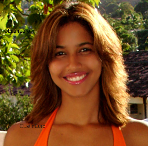 Date this gorgeous Brazil girl Ana from MOREIRA B4979