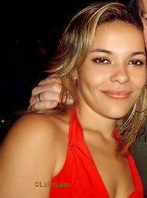 Date this voluptuous Brazil girl Maria from GOIANIA B5067