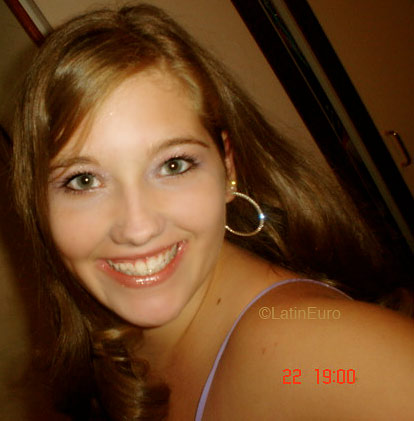 Date this athletic Brazil girl Giovana from ITAJAI B5105