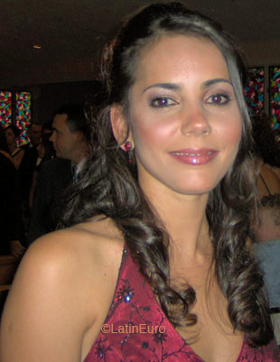 Date this cute Brazil girl Alessandra from  B5143
