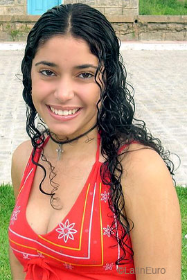 Date this stunning Brazil girl Luiza from PESQUEIRA B5190