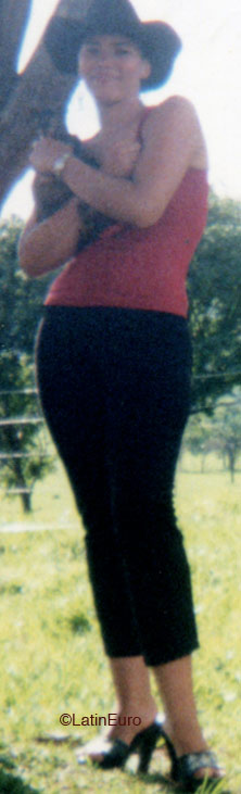 Date this attractive Brazil girl Vbridiana from ANAPOLIS B5307