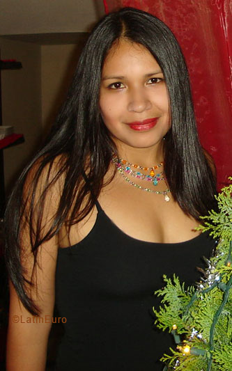 Date this stunning Brazil girl Roxana from SAO PAULO B5330