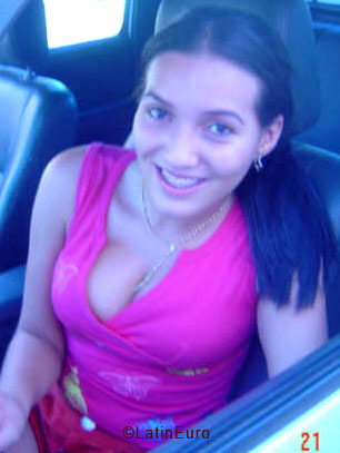 Date this nice looking Brazil girl Ana from RONDONOPOLIS B5417