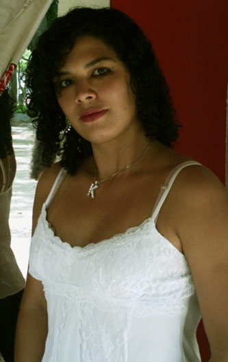 Date this beautiful Brazil girl Keylla from UBERLANDIA B5458
