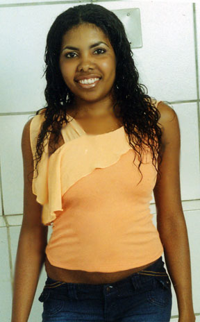 Date this georgeous Brazil girl Adriana from RECIFE B5590