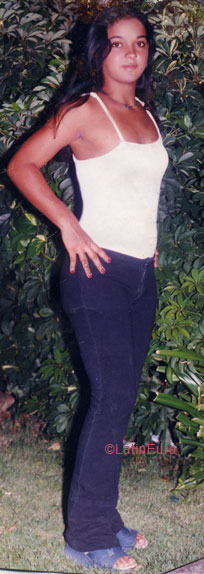 Date this beautiful Brazil girl Silvana from RECIFE B6001